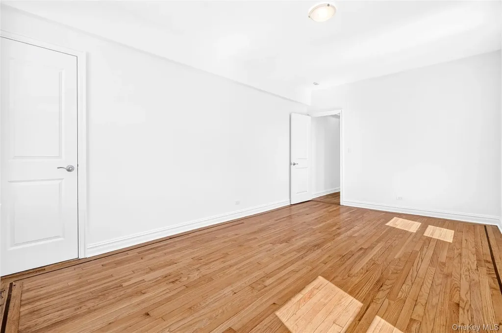601 Pelham Parkway N Bronx NY 10467