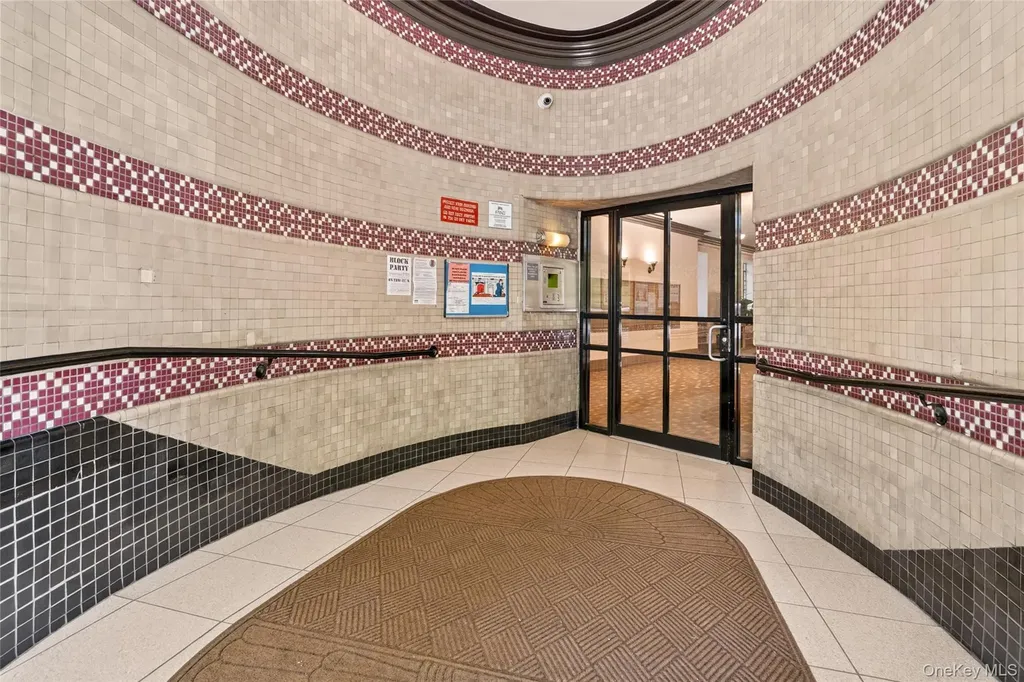 601 Pelham Parkway N Bronx NY 10467