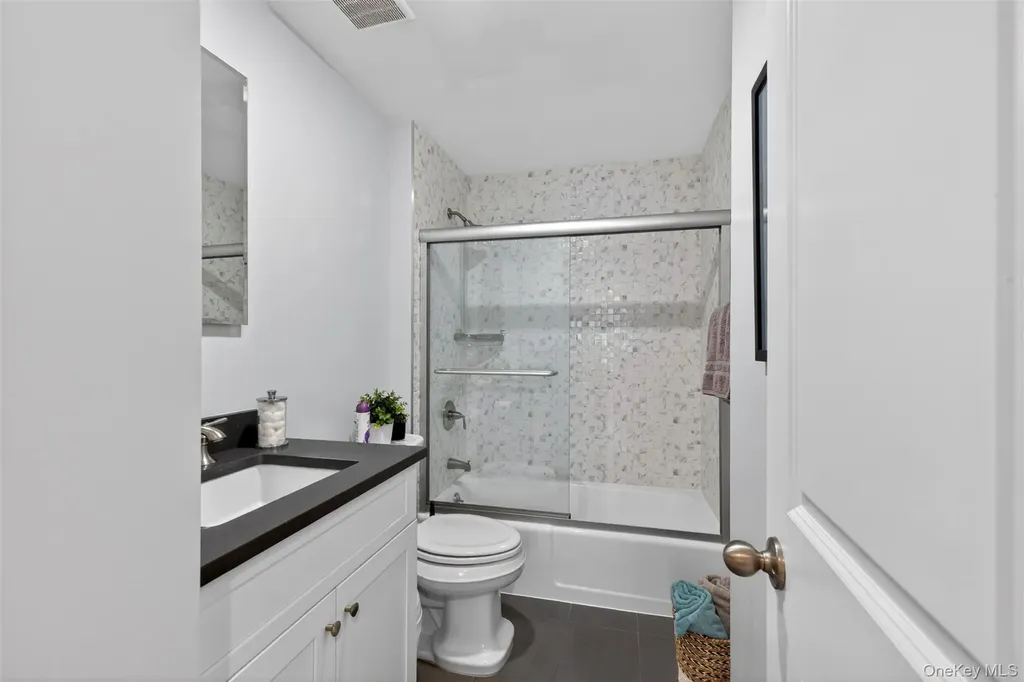 20 Bronxville Glen Drive Bronxville NY 10708