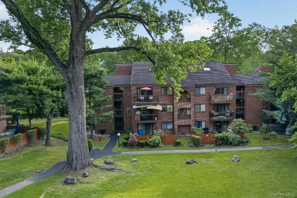 20 Bronxville Glen Drive Bronxville NY 10708