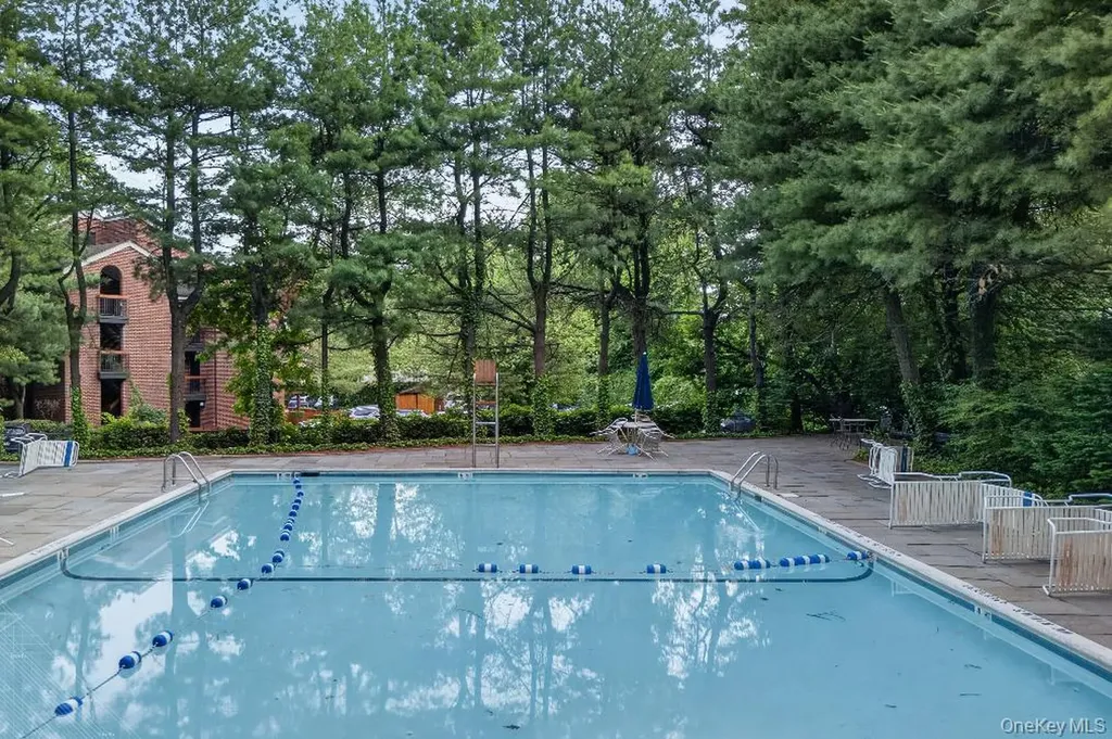20 Bronxville Glen Drive Bronxville NY 10708