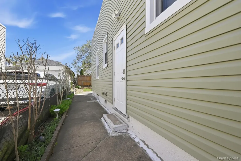 13311 231st Street Laurelton NY 11413