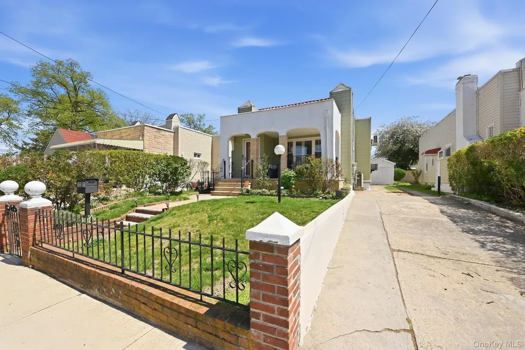 13311 231st Street Laurelton NY 11413