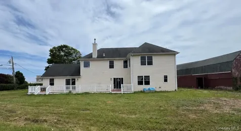 300 S Snedecor Avenue Bayport NY 11705