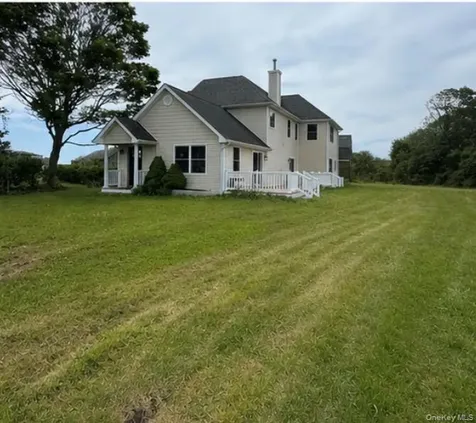 300 S Snedecor Avenue Bayport NY 11705
