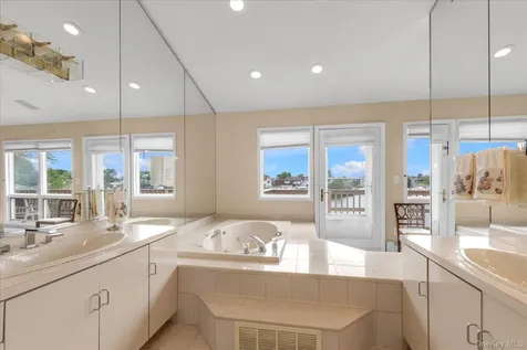 2643 Belmill Road Bellmore NY 11710