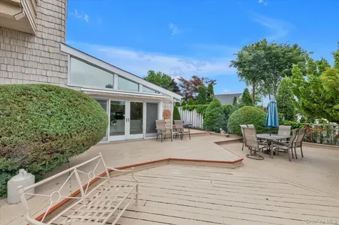 2643 Belmill Road Bellmore NY 11710