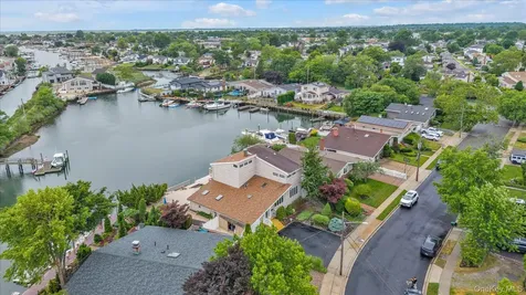 2643 Belmill Road Bellmore NY 11710