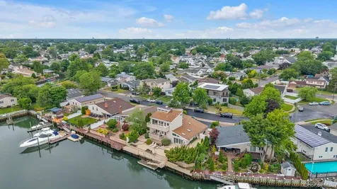 2643 Belmill Road Bellmore NY 11710