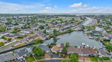 2643 Belmill Road Bellmore NY 11710