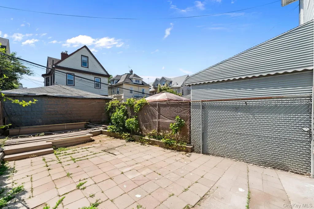1658 Brooklyn Avenue Brooklyn NY 11210