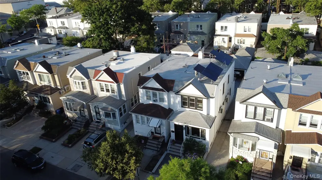 Glendale NY 11385