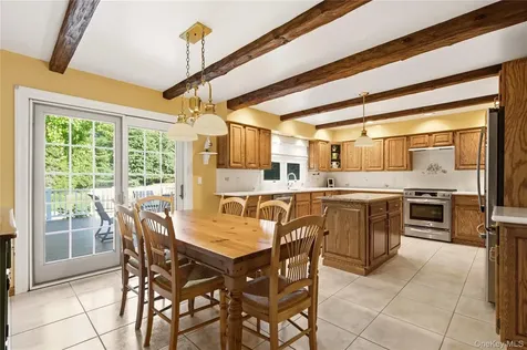54 Snake Hill Road Cold Spring Harbor NY 11724