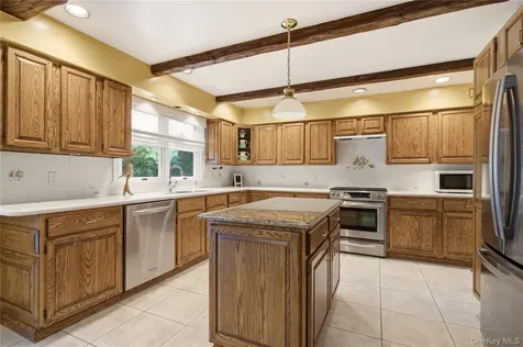 54 Snake Hill Road Cold Spring Harbor NY 11724