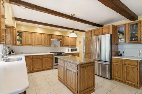 54 Snake Hill Road Cold Spring Harbor NY 11724