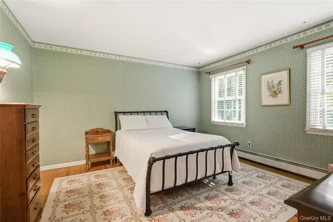 54 Snake Hill Road Cold Spring Harbor NY 11724