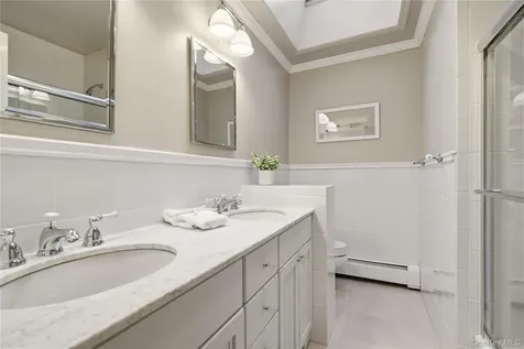 54 Snake Hill Road Cold Spring Harbor NY 11724