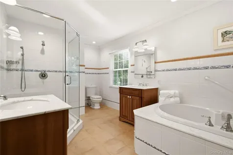 54 Snake Hill Road Cold Spring Harbor NY 11724