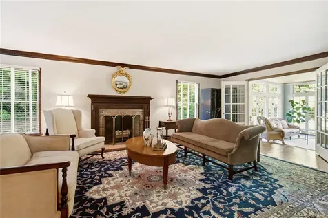 54 Snake Hill Road Cold Spring Harbor NY 11724