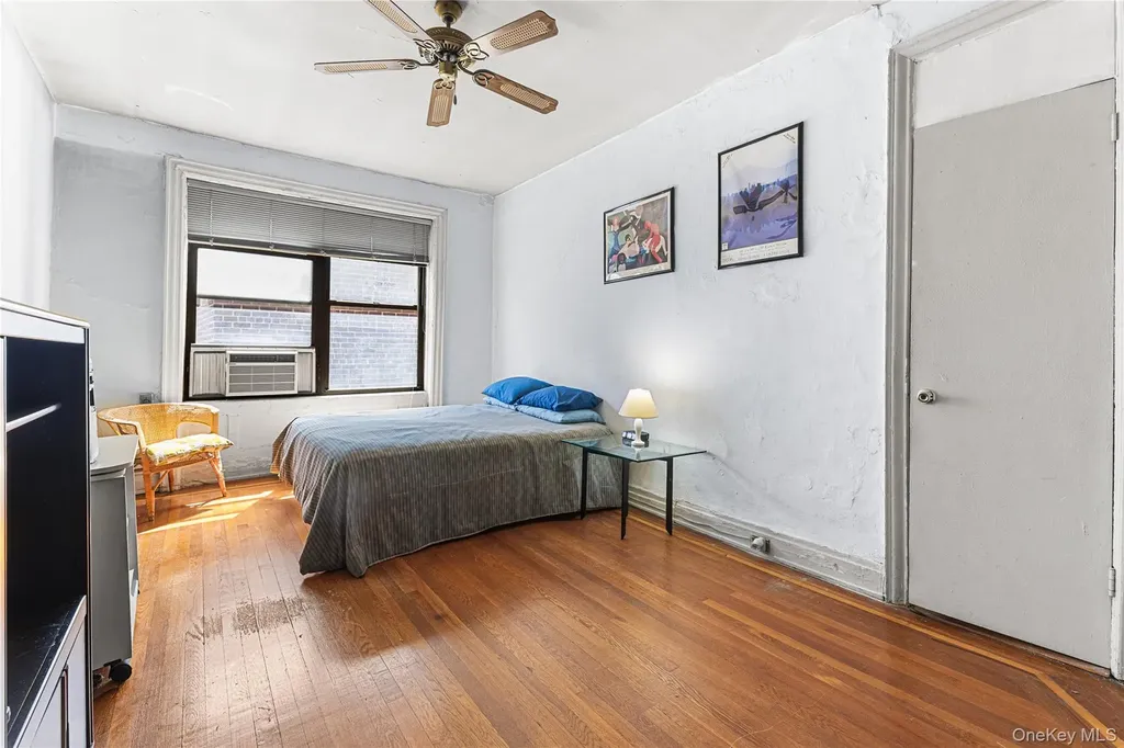 880 West 181st Street New York (manhattan) NY 10033