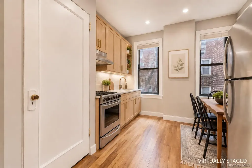 880 West 181st Street New York (manhattan) NY 10033