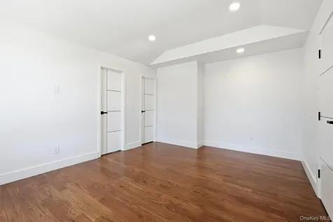 17 Gerhard Road Plainview NY 11803