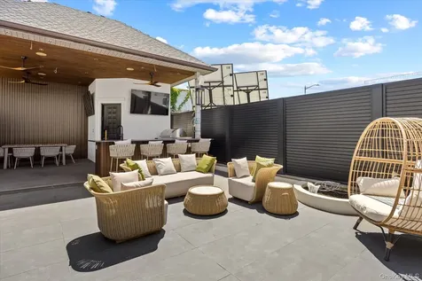 57-17 58 Street Maspeth NY 11378