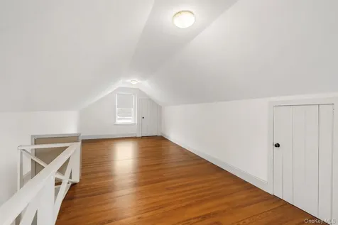 10 Ashton Road Yonkers NY 10705