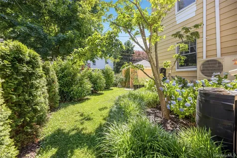 10 Ashton Road Yonkers NY 10705
