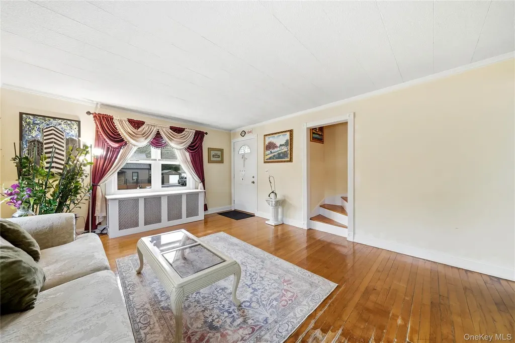 39 Church Street Central Islip NY 11722