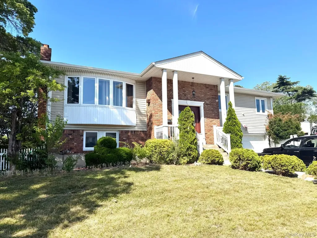 906 Park Court North Woodmere NY 11581