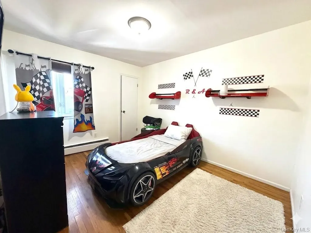 906 Park Court North Woodmere NY 11581