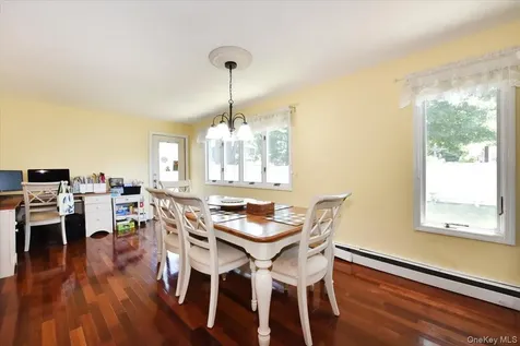 18 Boston Avenue Massapequa NY 11758