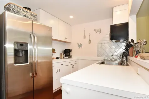 18 Boston Avenue Massapequa NY 11758