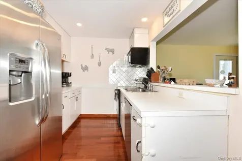 18 Boston Avenue Massapequa NY 11758