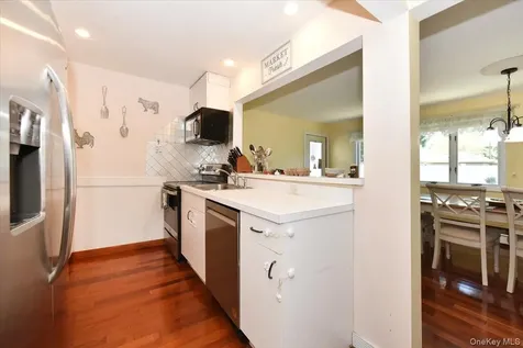 18 Boston Avenue Massapequa NY 11758