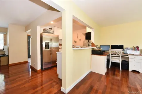 18 Boston Avenue Massapequa NY 11758