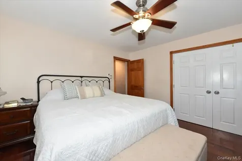18 Boston Avenue Massapequa NY 11758