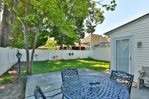 18 Boston Avenue Massapequa NY 11758