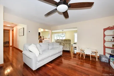 18 Boston Avenue Massapequa NY 11758