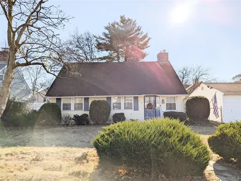 806 Oliver Avenue Westbury NY 11590