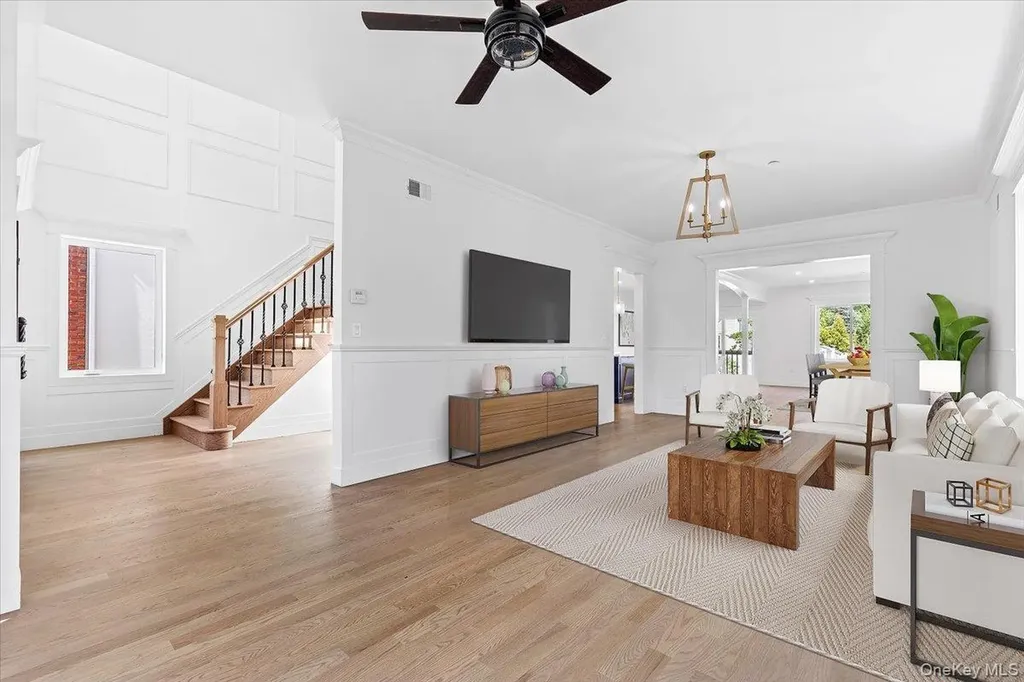 197 Finlay Street Staten Island NY 10307