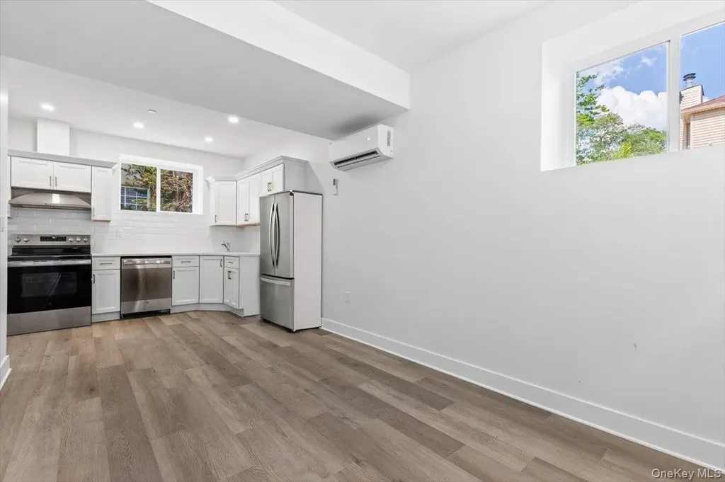 197 Finlay Street Staten Island NY 10307