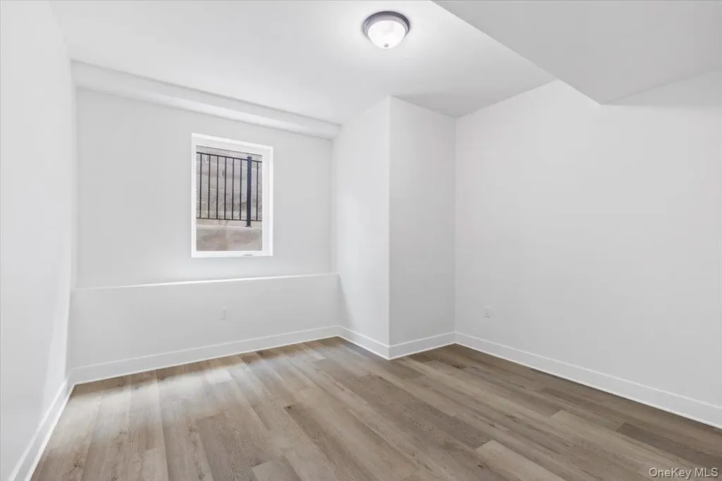 197 Finlay Street Staten Island NY 10307