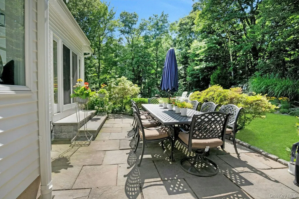 32 Split Rock Road Pound Ridge NY 10576