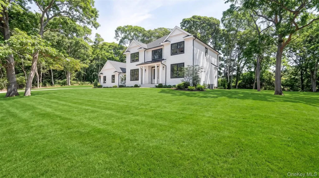 29 Briana Court East Moriches NY 11940