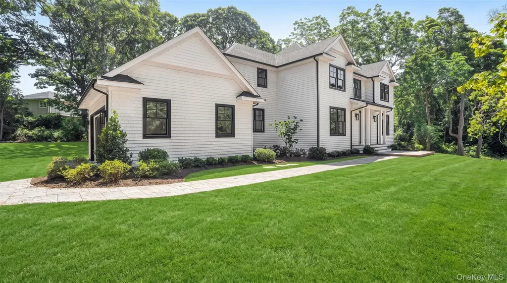 29 Briana Court East Moriches NY 11940
