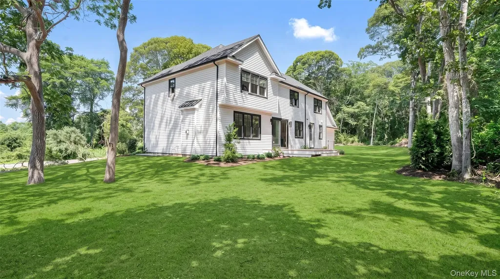 29 Briana Court East Moriches NY 11940