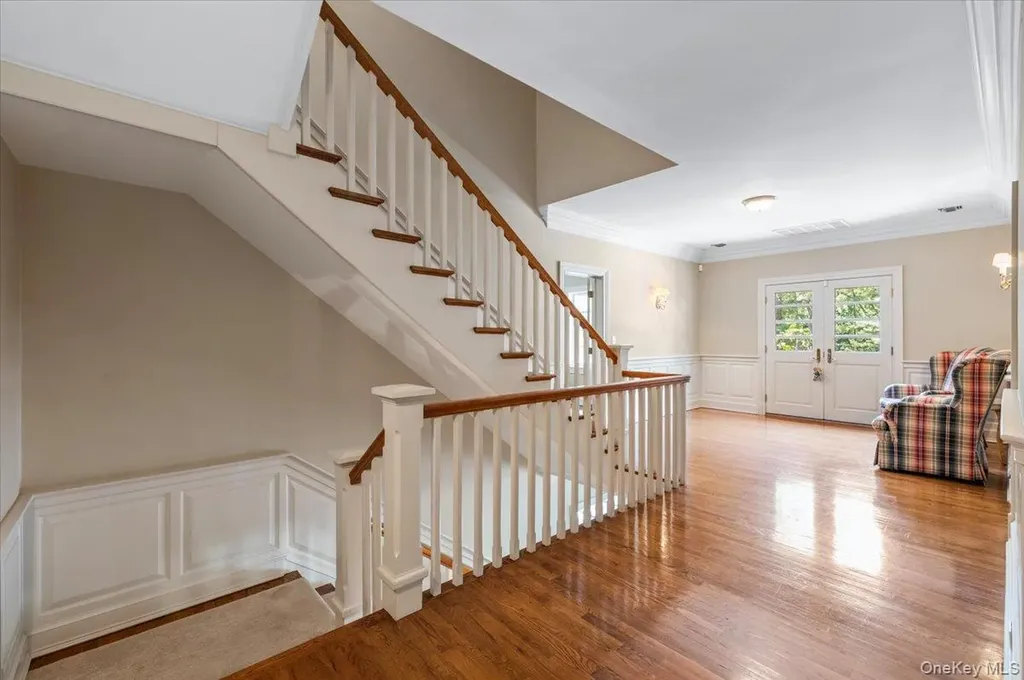 11 Oak Hill Road Lloyd Harbor NY 11743