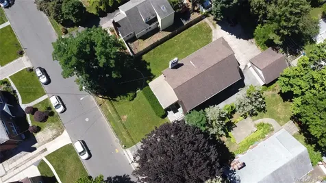 20 Spruce Street Great Neck NY 11021